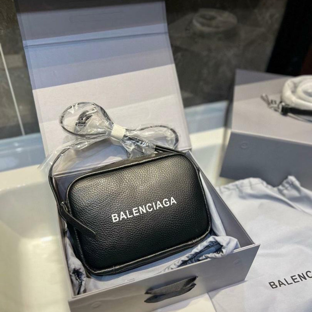 BALENCIAGA HANDBAG