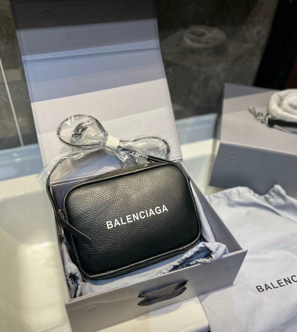 BALENCIAGA HANDBAG