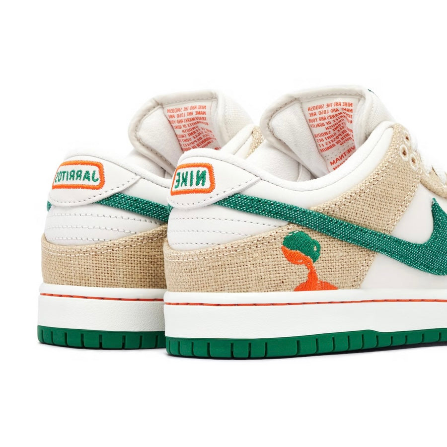 
                      
                        NIKE SB DUNK LOW JARRITOS
                      
                    