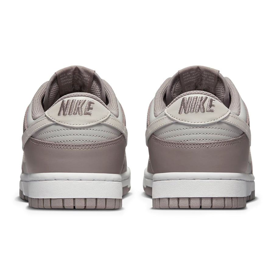 
                      
                        Nike Dunk Low Bone Beige
                      
                    