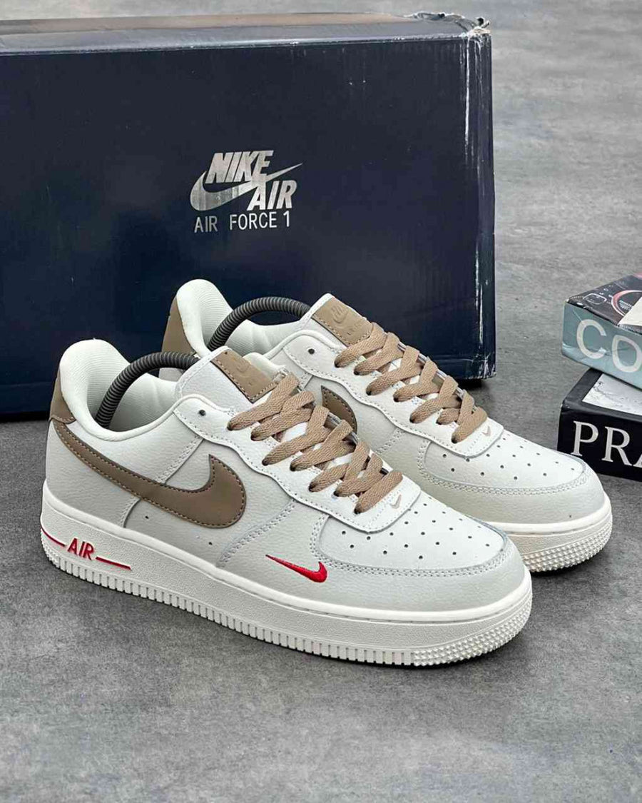 Nike Air Force 1 Low 