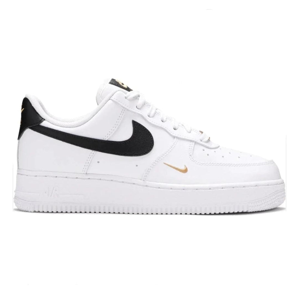 AIR FORCE 1 '07 ESSENTIAL-B/W