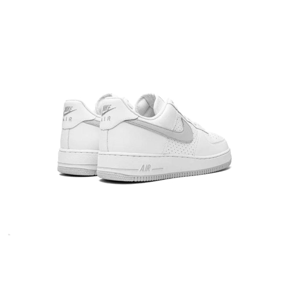 
                      
                        Air Force 1 Low '07 sneakers "Perforated"
                      
                    