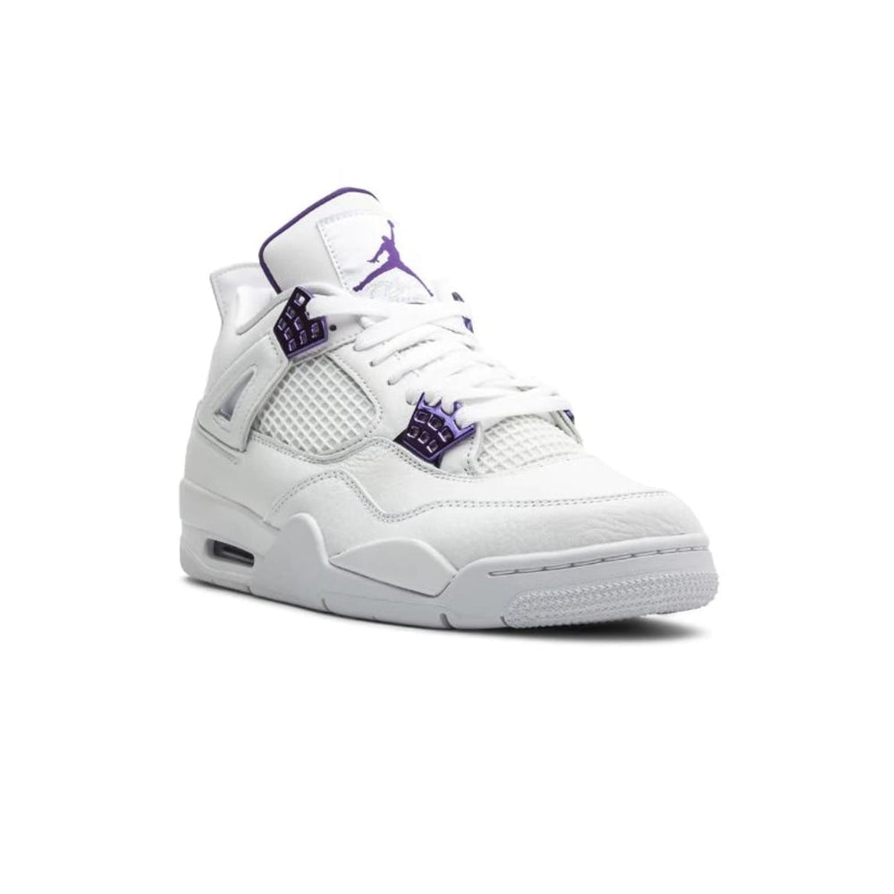 Air Jordan 4 Retro sneakers