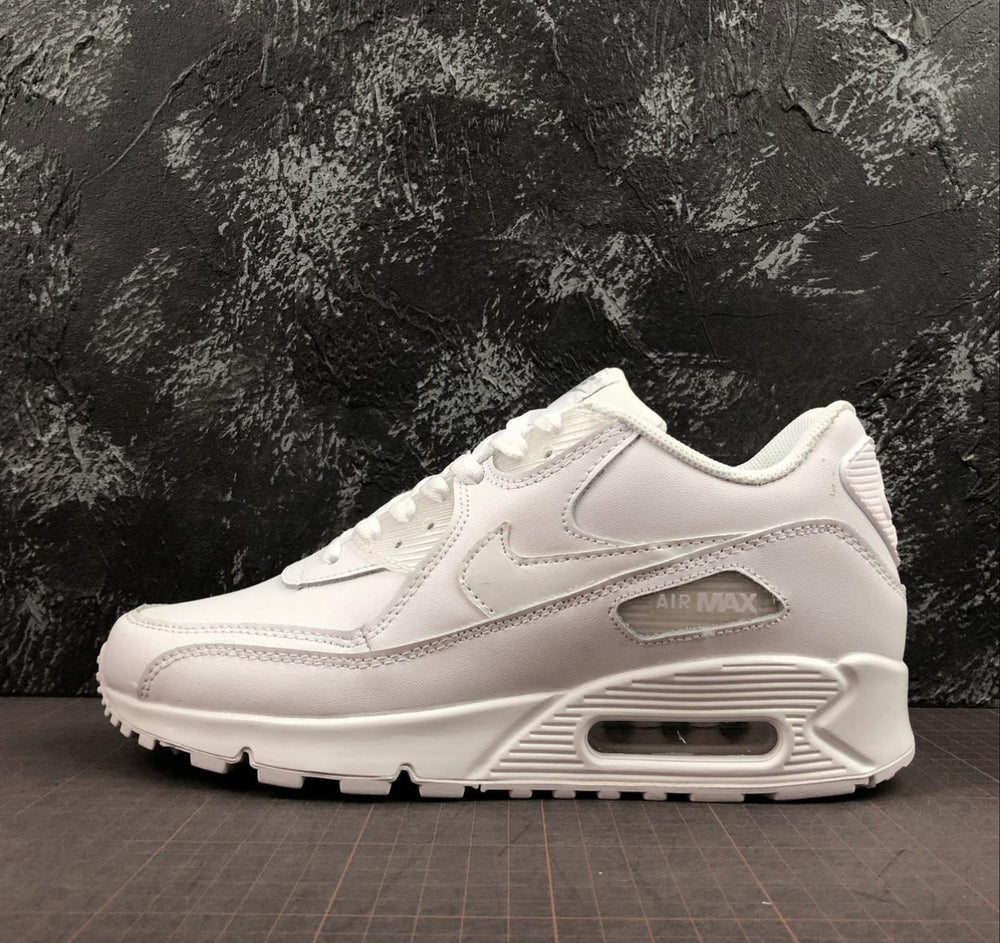 AIRMAX triple White