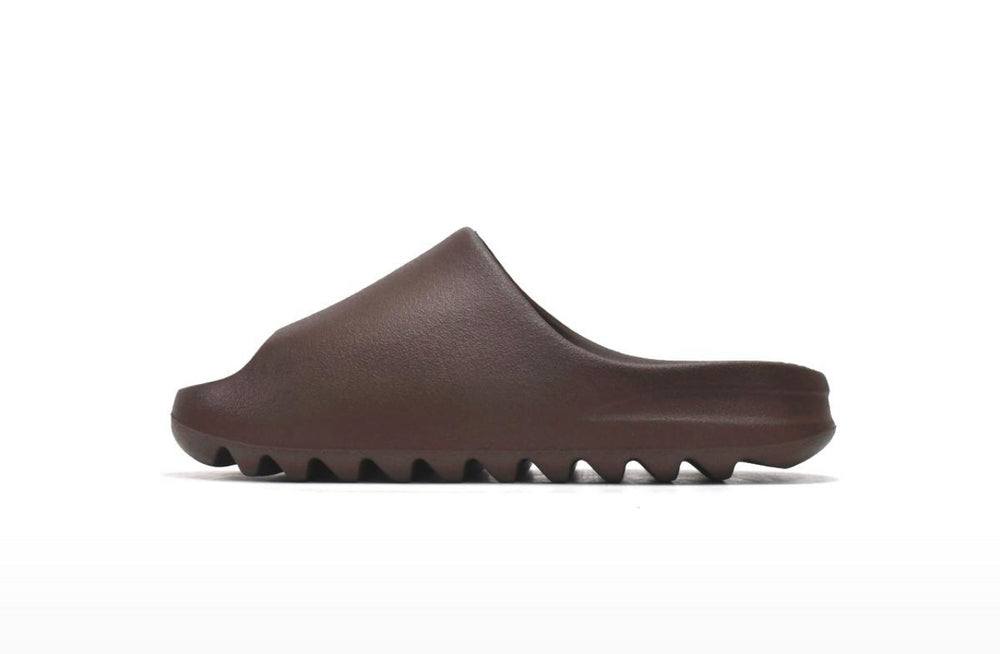 YEEZY SLIDE CHOCOLATE